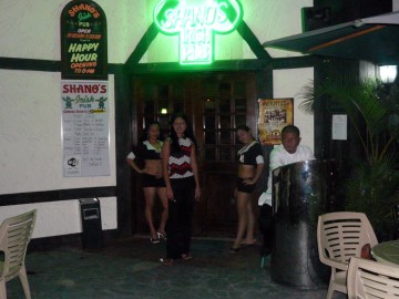 Nighttime Picture of SHANOS IRISH PUB, Balibago, Angeles City, Philippines