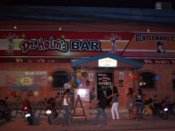 Nighttime Picture of DR. HOLM'S BAR ,Balibago, Angeles City, Philippines